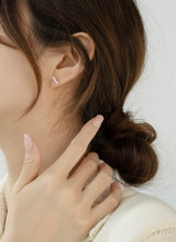 PEARL DANGO PIERCING