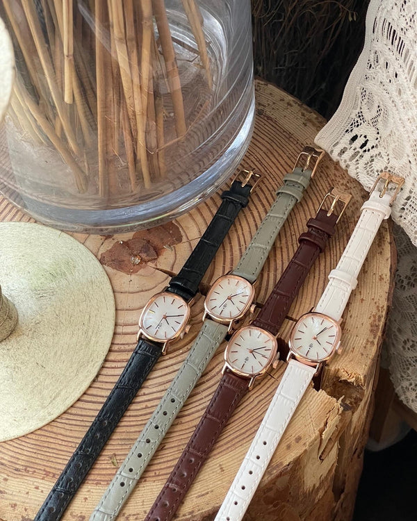 CLASSIC LEATHER WATCH