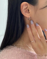 ONE TOUCH OVAL EARRINGS