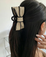 LEATHER RIBBON CLIP