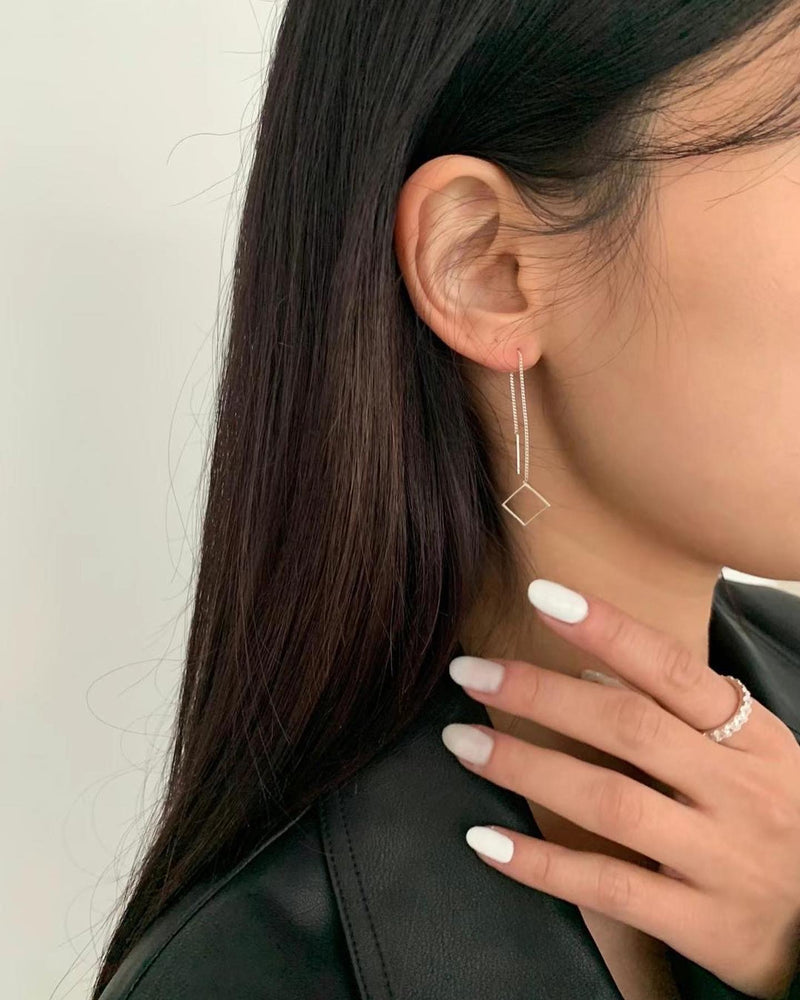 DROP SQUARE EARRINGS