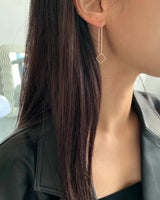 DROP SQUARE EARRINGS
