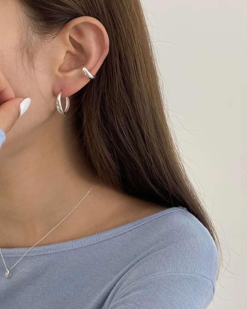 SILVER HOOP EARRINGS